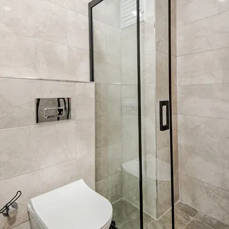 B Polat Apartamento Istambul