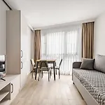 Apartment B Polat