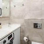 B Polat Apartment *