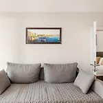 Apartment B Polat *