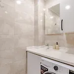 B Polat Apartment *