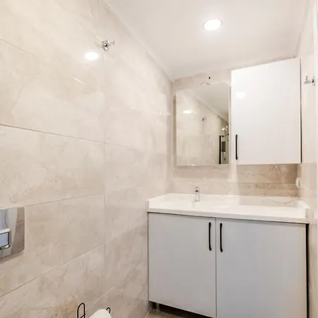 B Polat Apartmán *